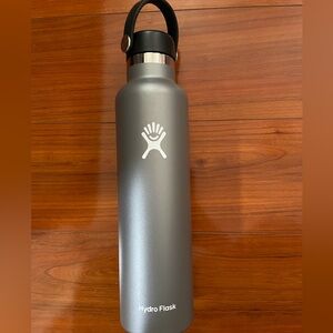 gray hydroflask